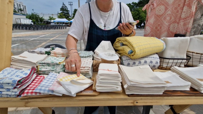 친환경 제로웨이트 회사에서 홍보 차원에서 나왔다