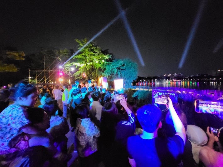 만석거 새빛축제가 펼쳐진 '만석공원'