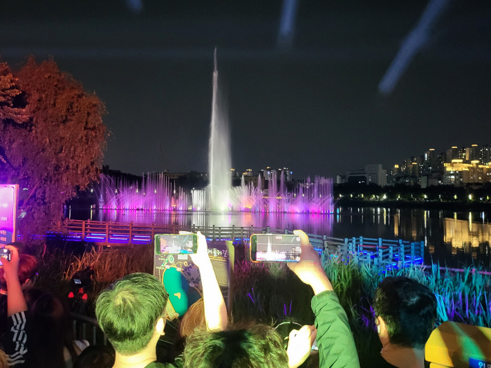 만석거의 자랑 '분수음악'