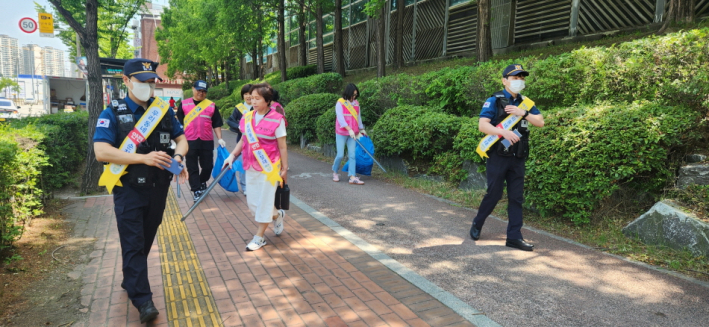 우리동네 안전순찰대 2분기 순찰 중