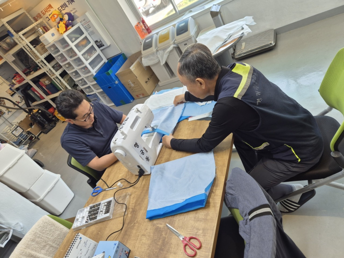 행복마을관리소 폐현수막 재활용 가방 제작