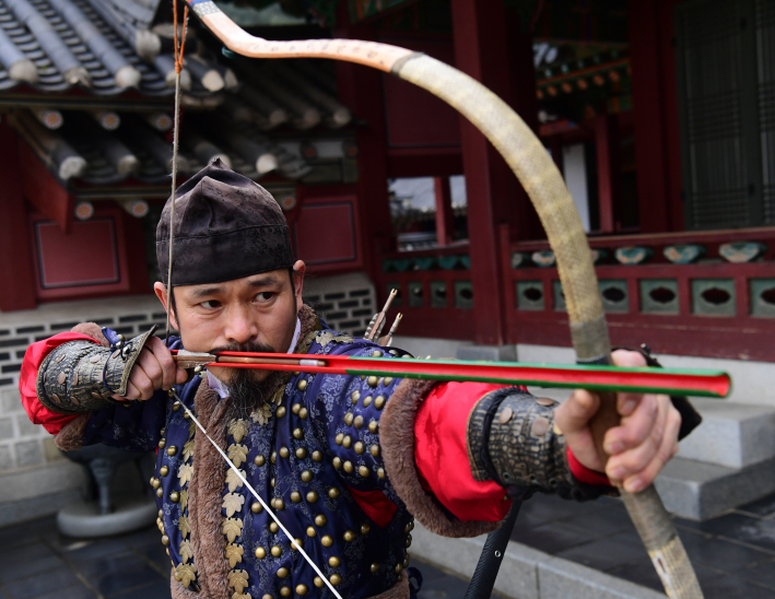 얼굴빛은 얌전하지만, 무예 이야기를 하면 몸과 마음으로 뿜는 언어가 깊어지고 힘이 느껴진다. 