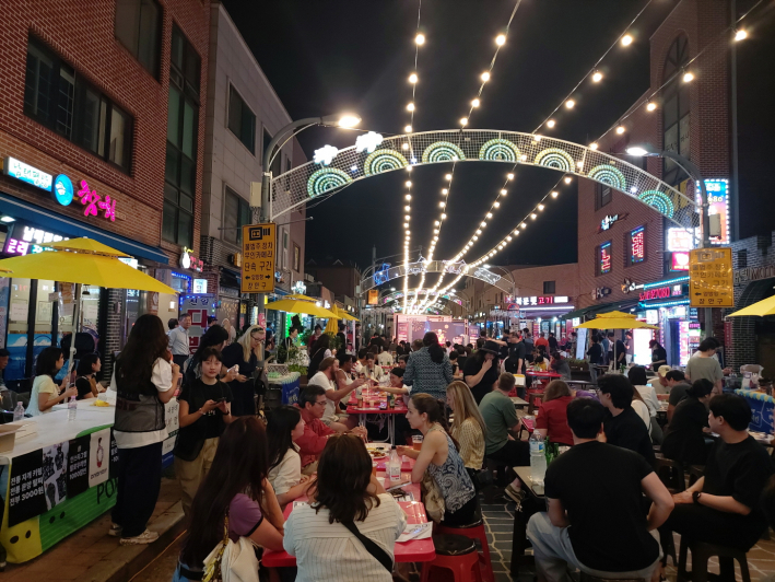 장안문거북시장에서 열린 '별주부전 야장(夜場)'
