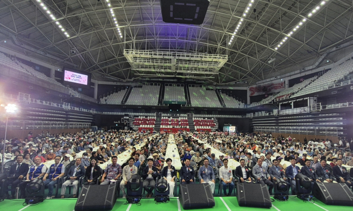 경로잔치 단체사진