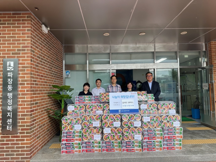 수원 소망교회, 취약계층 위한 컵라면 180박스 기부