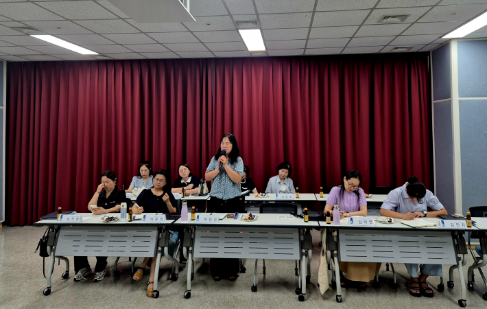 호매실, 서수원, 한림, 버드내도서관 서포터즈들과 각 도서관 관계자들과의 정보교류 및 의견교환