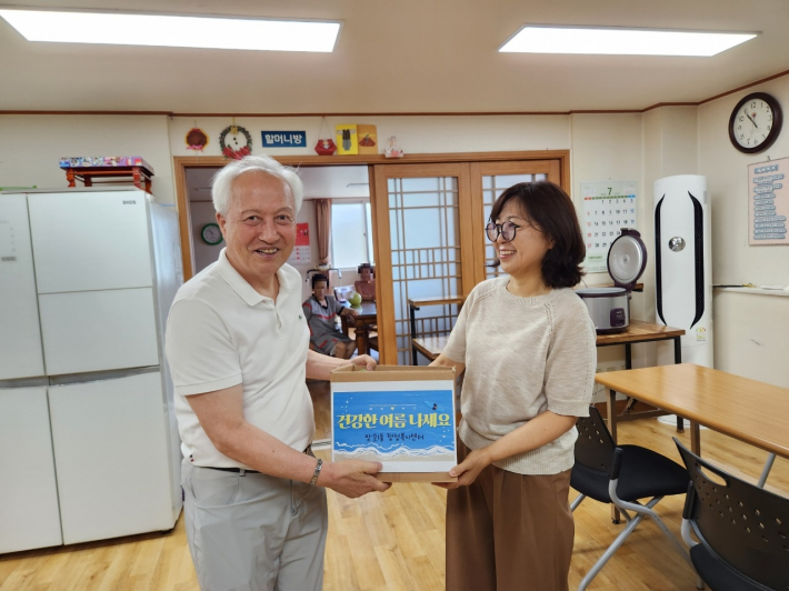 중복 맞이 수박 전달