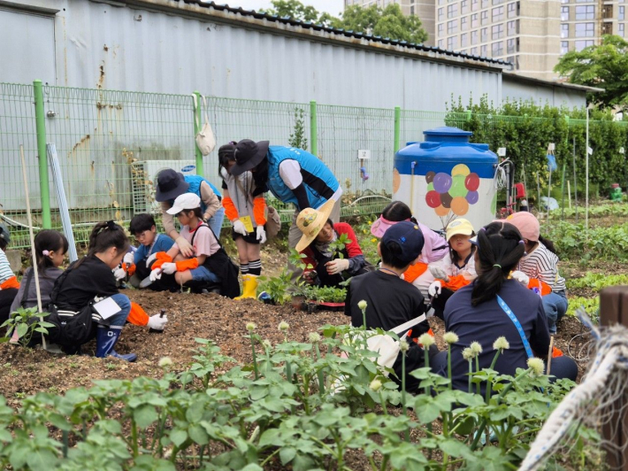 환경을 직접 체험하며 배워요 '생태놀이터'