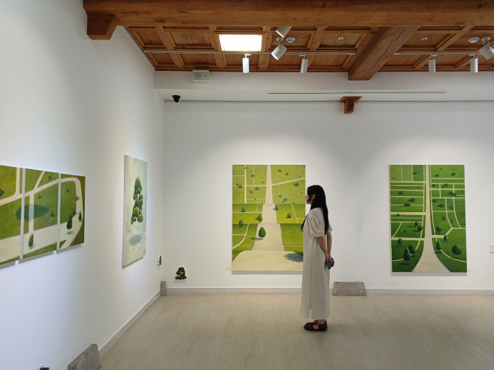 진수원 전시장 전경