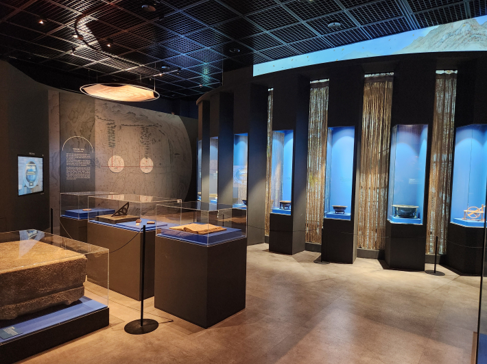 '풍요를 담는 그릇, 앙부일구' 전시회가 열리고 있는 국립농업박물관