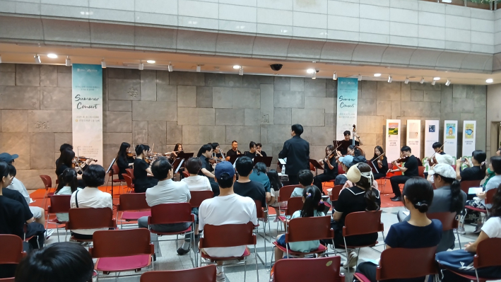 여름음악회 장면