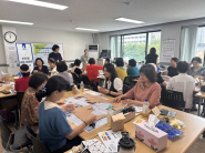 우만2동 행정복지센터에서 진행된 친환경 주방용품 만들기 수업