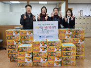 수원소망교회, 이웃돕기 물품 전달