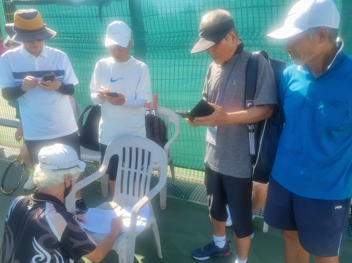 75세부 23명의 대진표를 짜고 있는 집행부