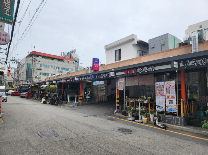권선종합시장 전경 사진