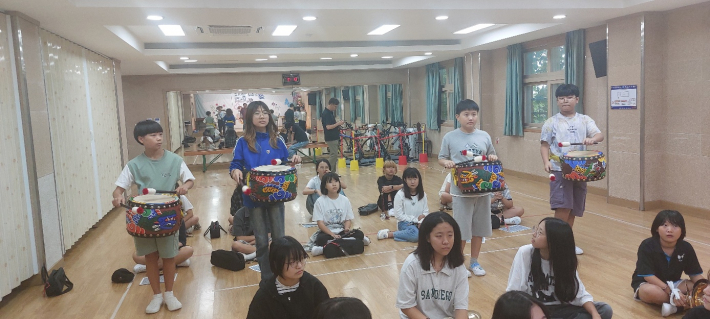 용고 파트 연습 장면