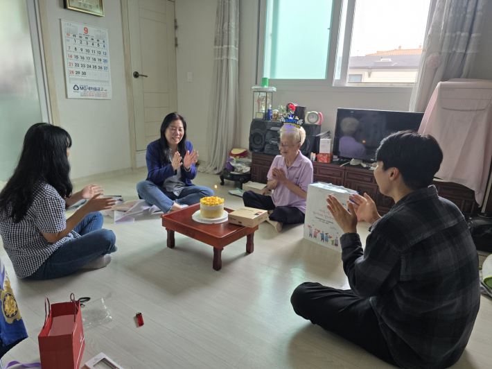 지동 - 어르신 생신잔치