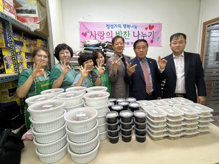 세류3동 새마을부녀회, 홀몸어르신 위한 '사랑의 반찬 나눔'