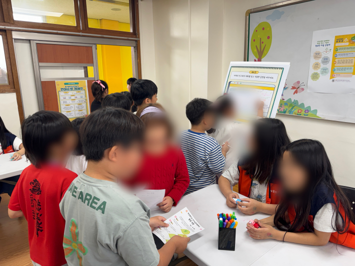 올바른 언어 사용 사례 활동