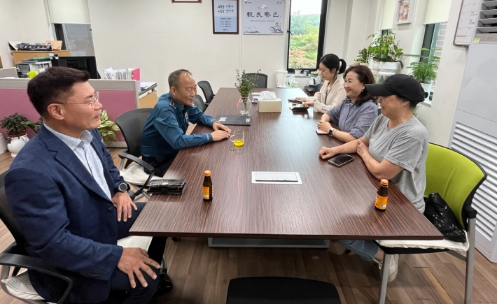 장안지구대 생활안전협의회 구성을 위한 간담회를 진행하고 있다.