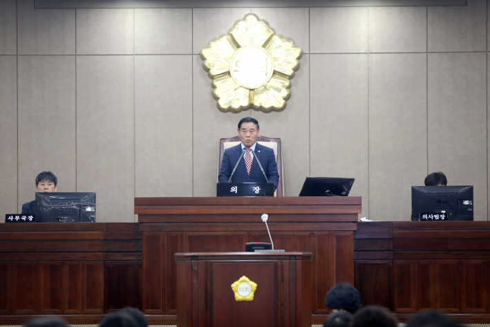 수원특례시의회, 제396회 임시회 개회 참석