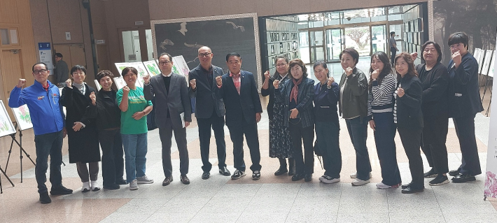 내외빈 전체 기념 사진