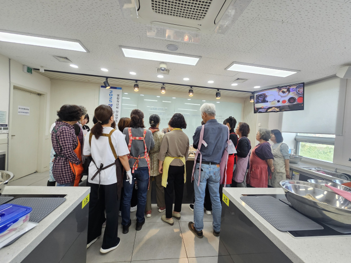 송영미강사의 만들기 순서를 숙지하다
