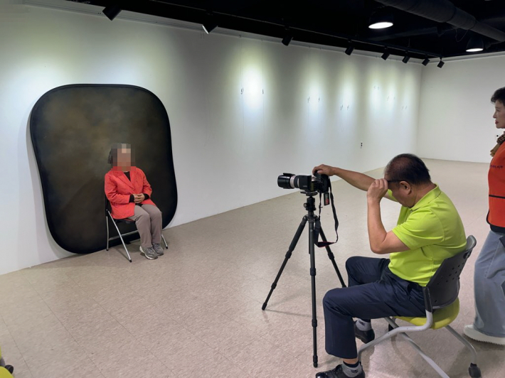 [망포2동] 이만세 한식부 봉사회, 장수사진 촬영 봉사