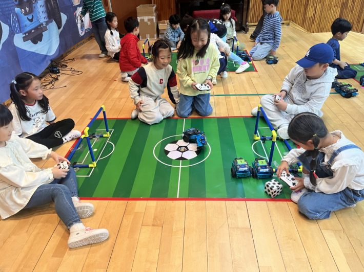 인공지능 체험교육 활동 사진입니다. 