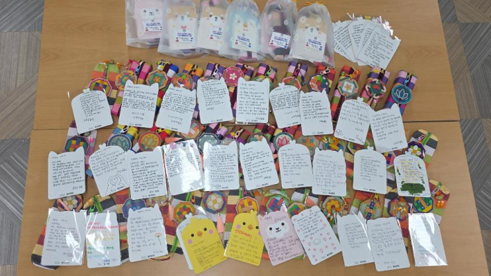 상촌초·수원가온초·효탑초에서 쓴 편지와 전통선물