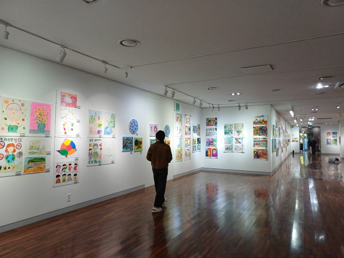 특별한 아름다운 전시장 전경