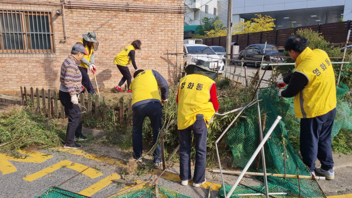 손바닥정원 조성작업 참여 모습
