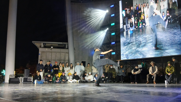 1:1배틀 부문 '재상' 댄스경연 장면