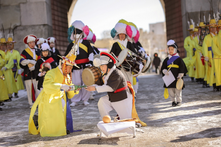 장안문에서 제를 올리는 장면(사진=홍혜영 단장)