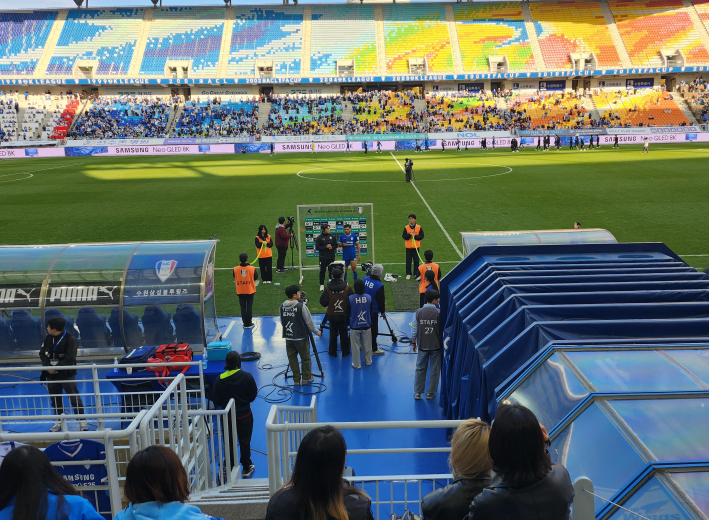 경기 종료 후 MVP 브루노 실바의 인터뷰가 진행되고 있다.