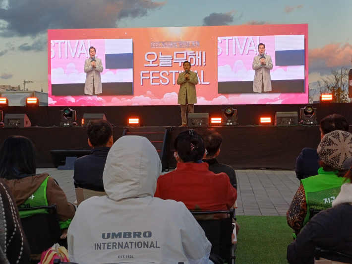 이재준 수원시장은 인사말 전경