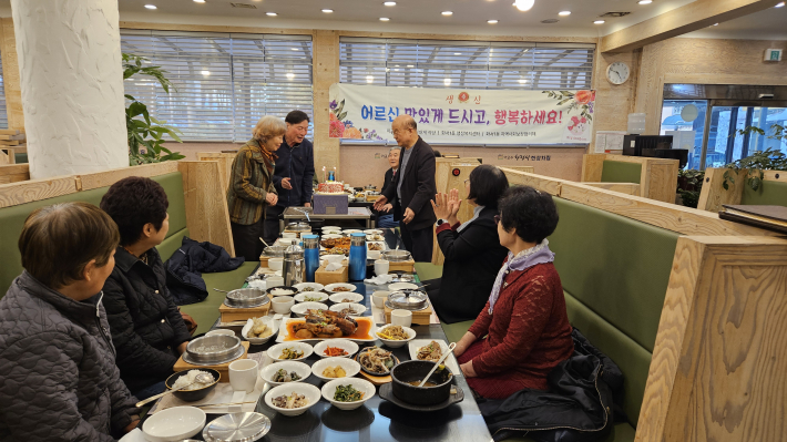 화서1동, 11월 생신맞은 어르신을 위한 생신상으로 온기 전해