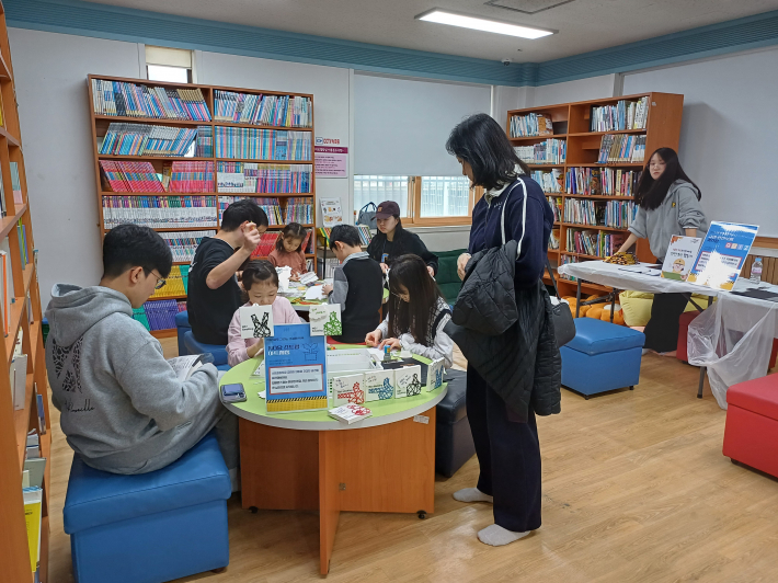 아무거나 공작소 전경