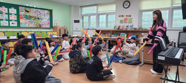  붐웨커 악기로 즐겁게 스트레스도 날려요  