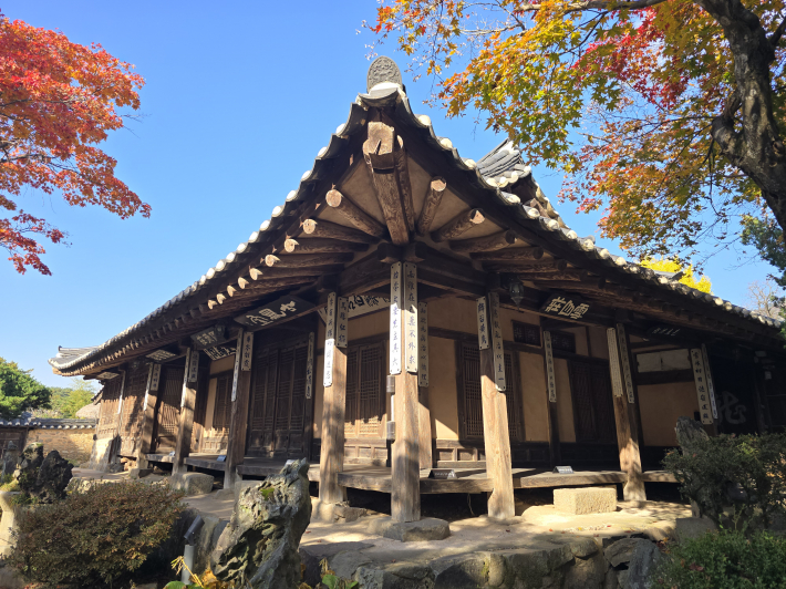 조선 후기 관직층의 주거 문화를 보여주는 영암군수댁.