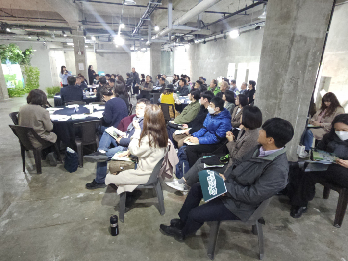 이번 포럼에는 환경에 관심있는 수원시민과 주민실천단 단원들이 참여했다.