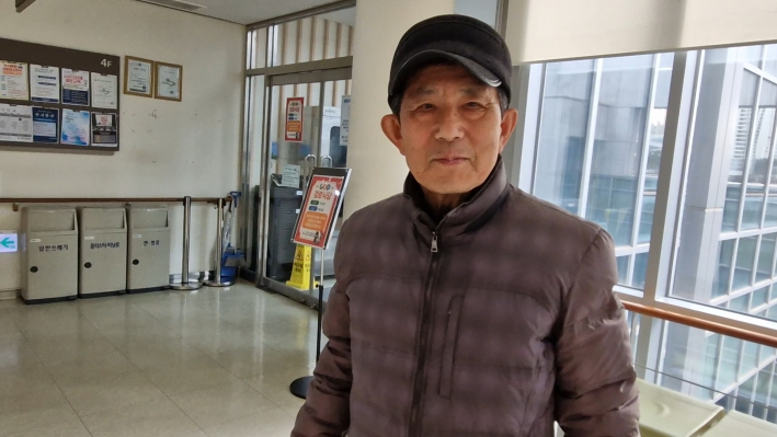 우만동 홍 영표 어르신의 인터뷰 장면