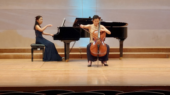 첼로 강선주와 피아노 이혜지 공연