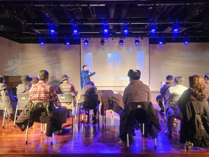 비극적 스토리에 마음이 젖다