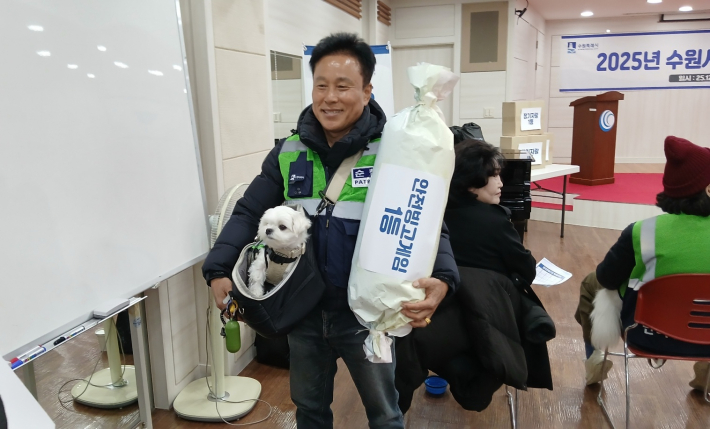 안전 빙고게임 1등을 차지한 이정식 대원