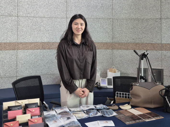 수원역 앞 가죽공방을 운영하고 있는 강루나 대표가 들려준 '내실 다지기'.