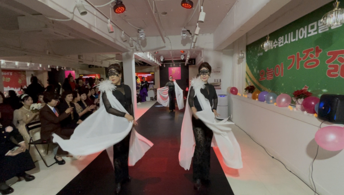 마젠타팀(리더:이미지)의 런위이 무대모습