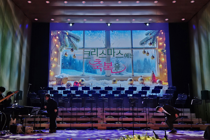 인터미션 타임  눈 나리는 영상이 포근한 정경