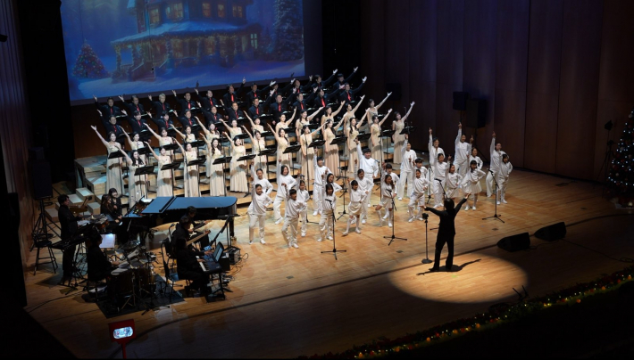 시립합창단, 주니어콰이어가 함께 율동하며 합창