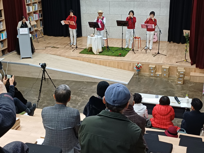 오카리나 연주자 전경